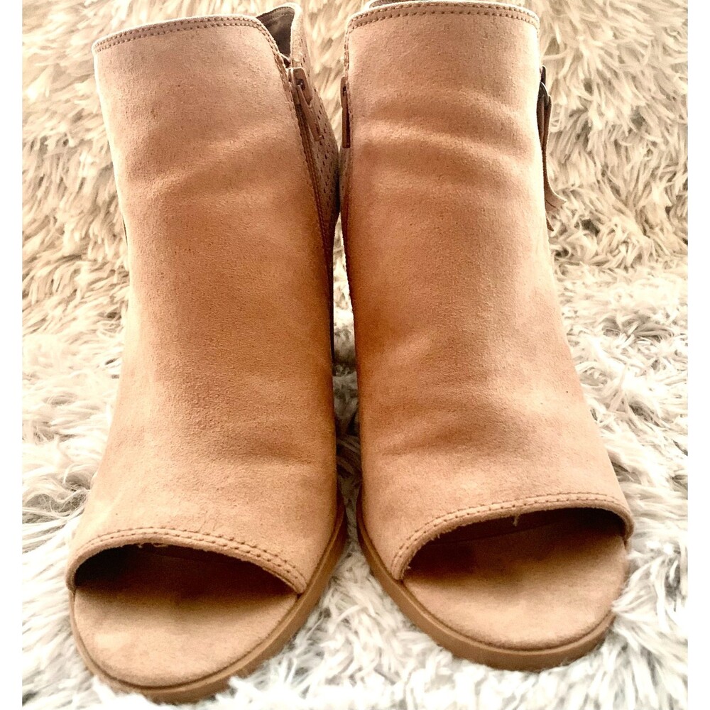 Universal Thread Peep Toe Heel Booties in Tan Collie Size 11 - Picture 3 of 8